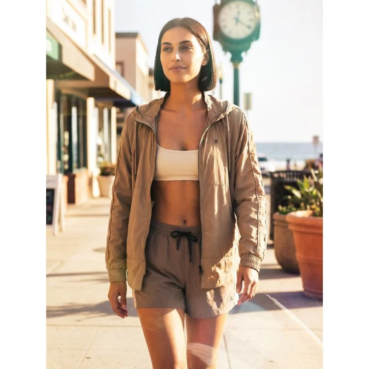 Women’s Bondi Spray Hooded Jacket — Taupe