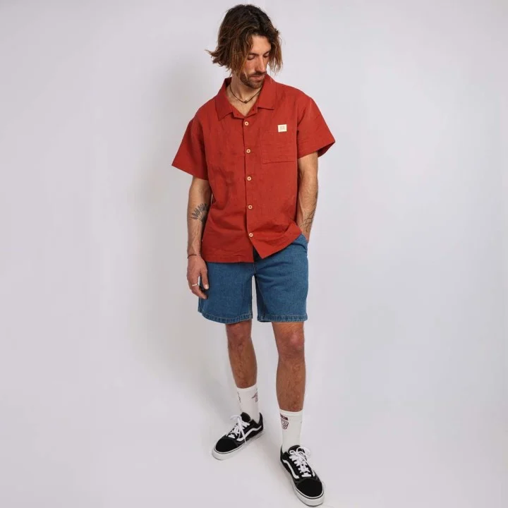 Men’s Carlo Linen & Cotton Shirt — short sleeve — Rouge