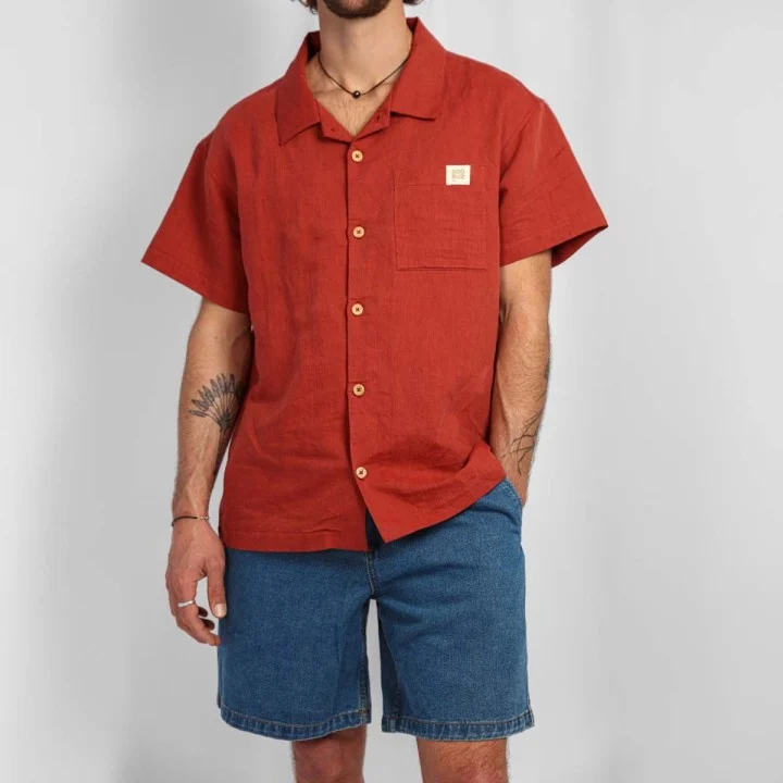 Men’s Carlo Linen & Cotton Shirt — short sleeve — Rouge
